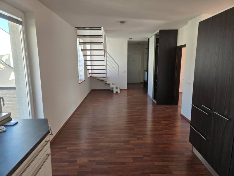 Rent Three bedroom apartment, Three bedroom apartment, Kozia, Bratisla