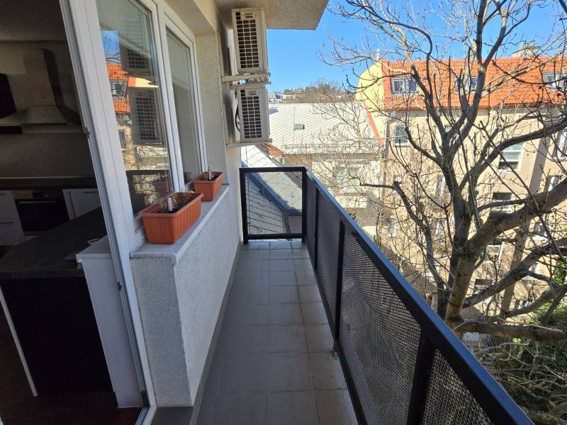 Rent Three bedroom apartment, Three bedroom apartment, Kozia, Bratisla