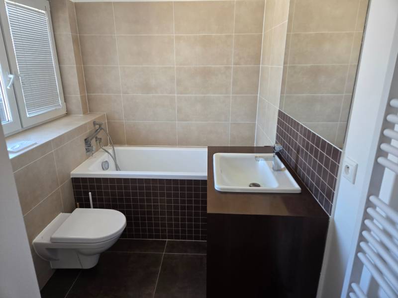 Rent Three bedroom apartment, Three bedroom apartment, Kozia, Bratisla