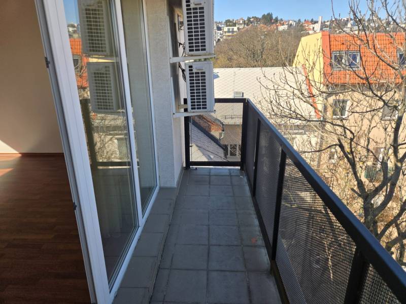 Rent Three bedroom apartment, Three bedroom apartment, Kozia, Bratisla