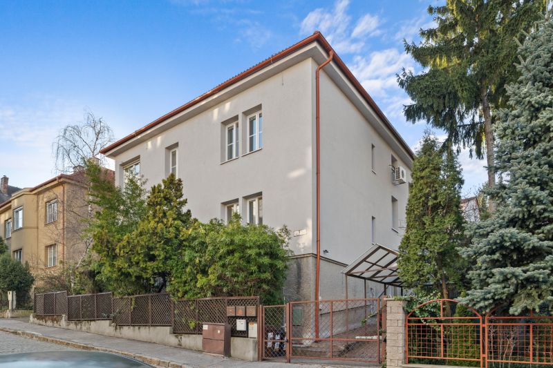 Sale Three bedroom apartment, Three bedroom apartment, Koreničova, Bra